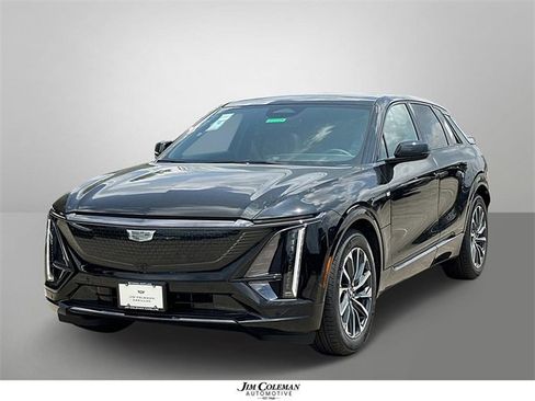 Used 2025 Cadillac Lyriq Sport image 1