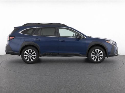 Used 2025 Subaru Outback Limited w/ Popular Package #2 AWD/4WD image 8