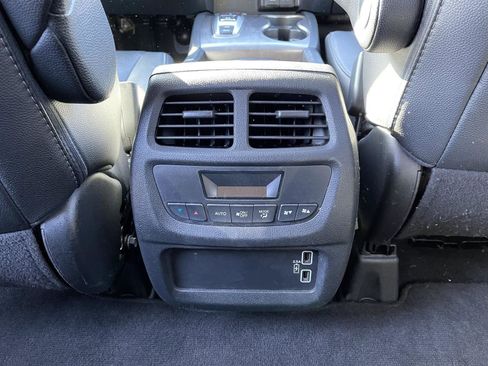 Used 2022 Honda Pilot Special Edition image 16