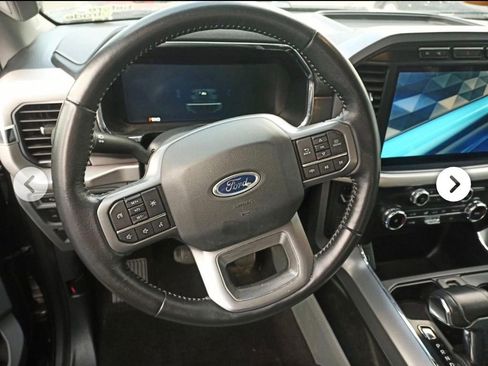 Used 2022 Ford F150 Lightning XLT AWD/4WD image 5
