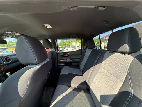 Used 2023 Toyota Tacoma TRD Off-Road AWD/4WD image 16