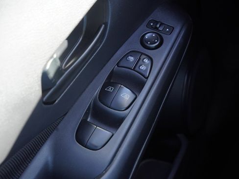 Certified 2024 Nissan Kicks S image 9