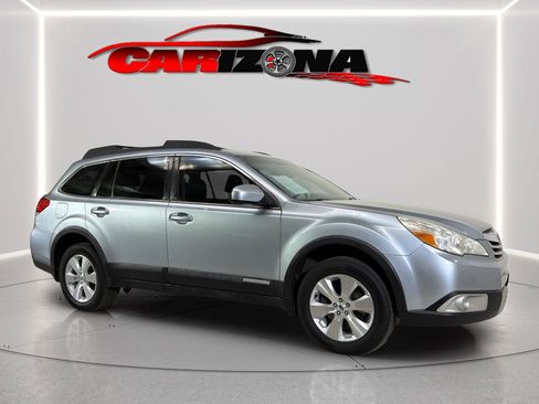 Used 2012 Subaru Outback 3.6R Limited w/ Moonroof Pkg AWD/4WD image 2