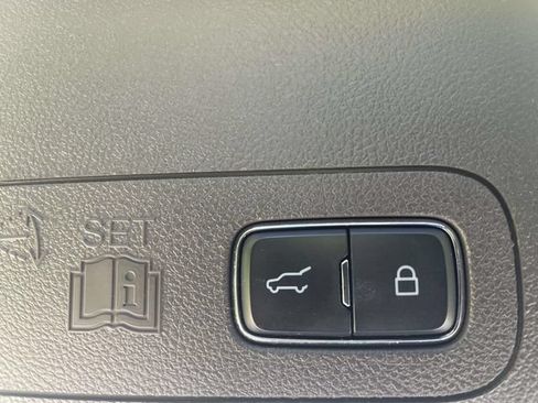 Used 2022 Lincoln Aviator Grand Touring w/ Equipment Group 301A AWD/4WD image 33