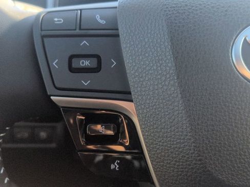 Certified 2025 Toyota Camry SE image 18