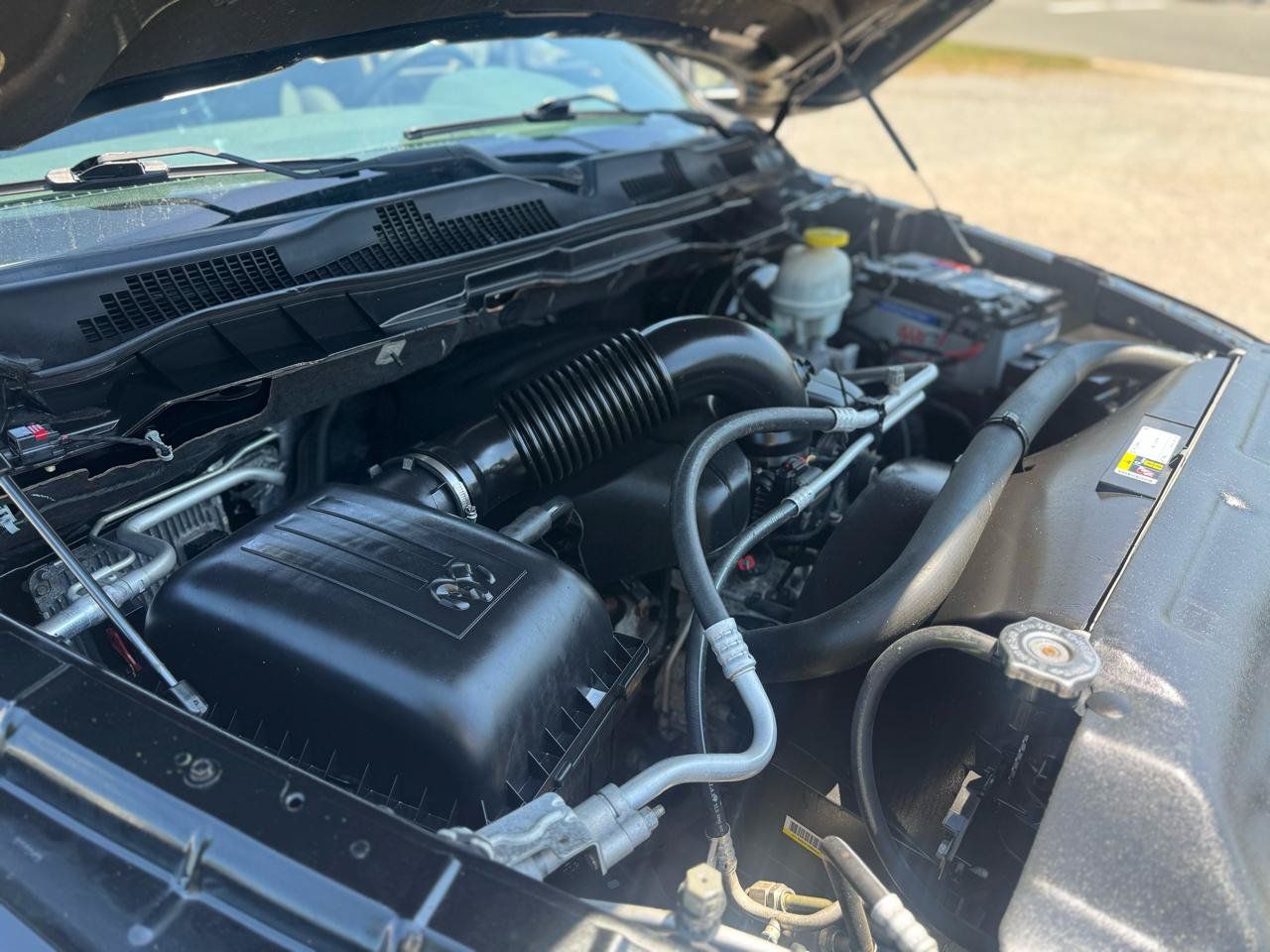 Used 2017 RAM 1500 Classic SLT RWD image 17