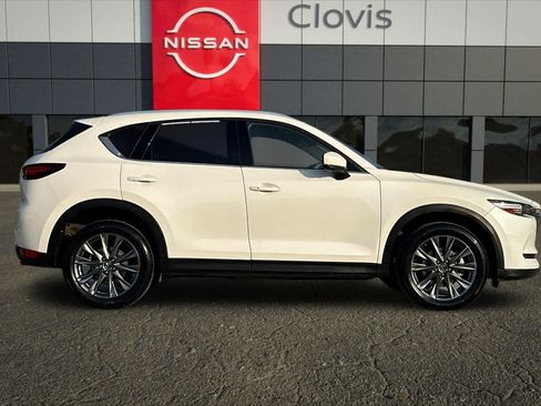 Used 2021 MAZDA CX-5 Signature image 9