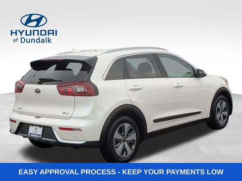 Used 2019 Kia Niro EX Premium image 8