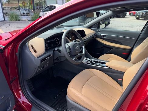 Used 2023 Hyundai Sonata Limited FWD image 12