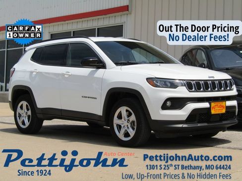 Used 2024 Jeep Compass Latitude AWD/4WD image 1