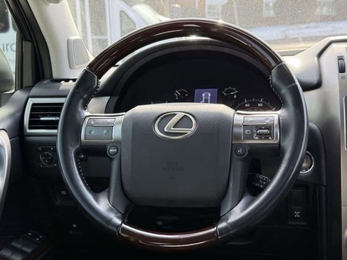 Used 2018 Lexus GX 460 Premium image 9