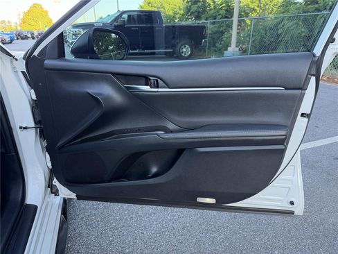 Used 2021 Toyota Camry XSE w/ Navigation Package FWD image 12