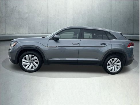 Used 2023 Volkswagen Atlas Cross Sport SE AWD/4WD image 2