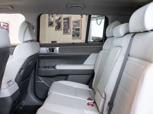 New 2024 Hyundai Santa Fe Limited image 9