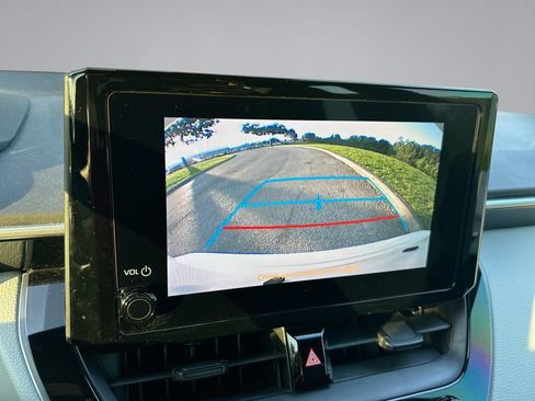 Used 2023 Toyota Corolla SE FWD image 16