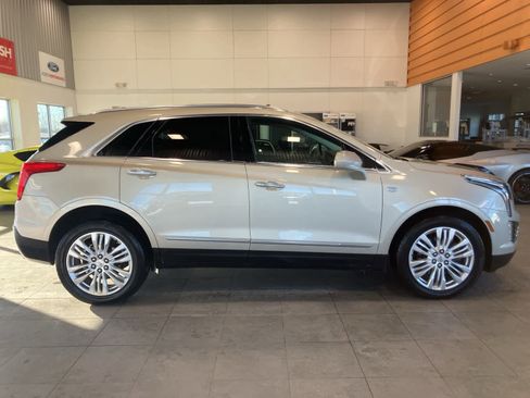 Used 2017 Cadillac XT5 Premium Luxury image 4
