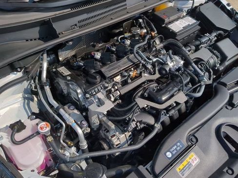 Certified 2026 Toyota Corolla SE FWD image 31