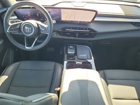 Certified 2025 Buick Enclave Preferred image 12