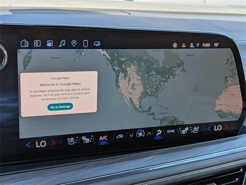 Used 2025 Chevrolet Suburban Premier image 22