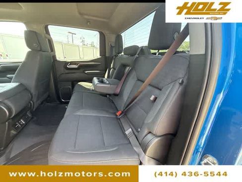Certified 2022 GMC Sierra 1500 Elevation w/ LPO, Elevation Black Package AWD/4WD image 23
