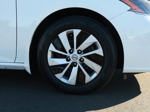 Used 2024 Nissan Altima 2.5 S image 5