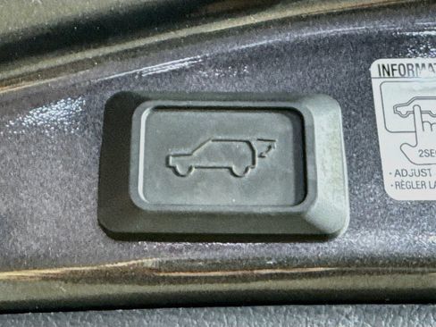 Used 2017 Toyota RAV4 XLE w/ Plus Special Value Package FWD image 31