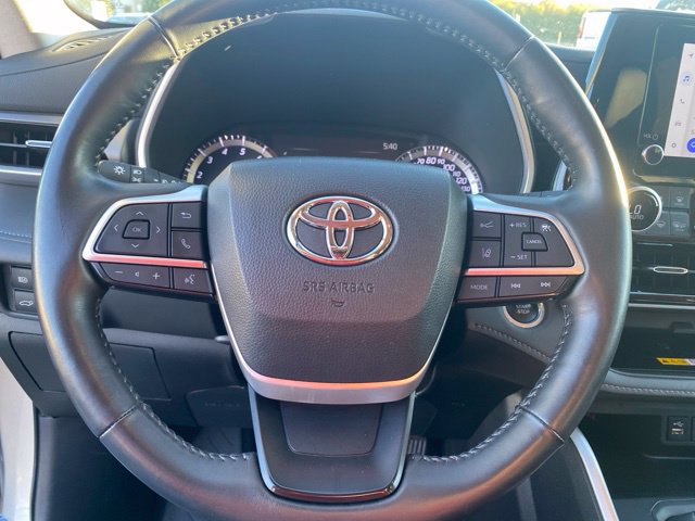 Used 2024 Toyota Highlander Limited AWD/4WD image 20
