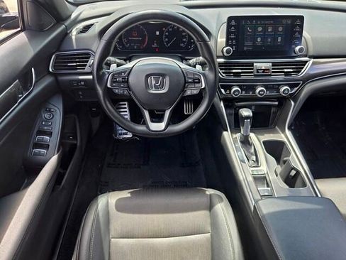 Used 2019 Honda Accord Sport image 12