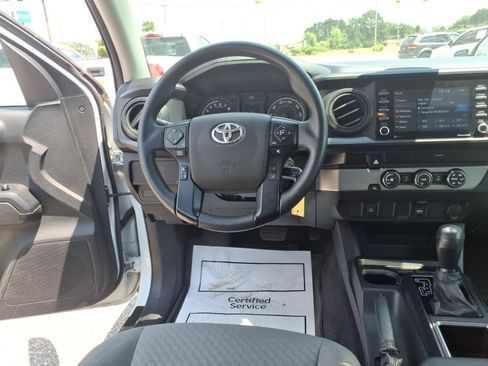 Used 2022 Toyota Tacoma SR RWD image 11