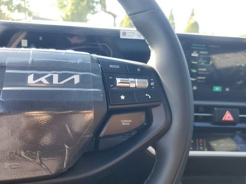 New 2026 Kia Sportage X-Line w/ X-Line Technology Package image 20