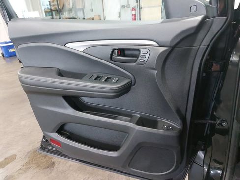 Used 2023 Honda Passport EX-L image 26