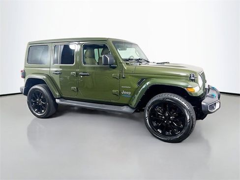 Used 2022 Jeep Wrangler Unlimited Sahara image 23