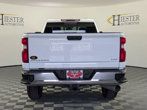 Used 2022 Chevrolet Silverado 3500 LTZ w/ LTZ Convenience Package AWD/4WD image 3