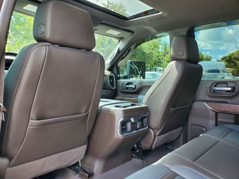 Used 2021 GMC Sierra 2500 Denali w/ Denali Ultimate Package AWD/4WD image 10