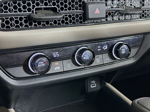 Used 2024 Honda HR-V LX image 23