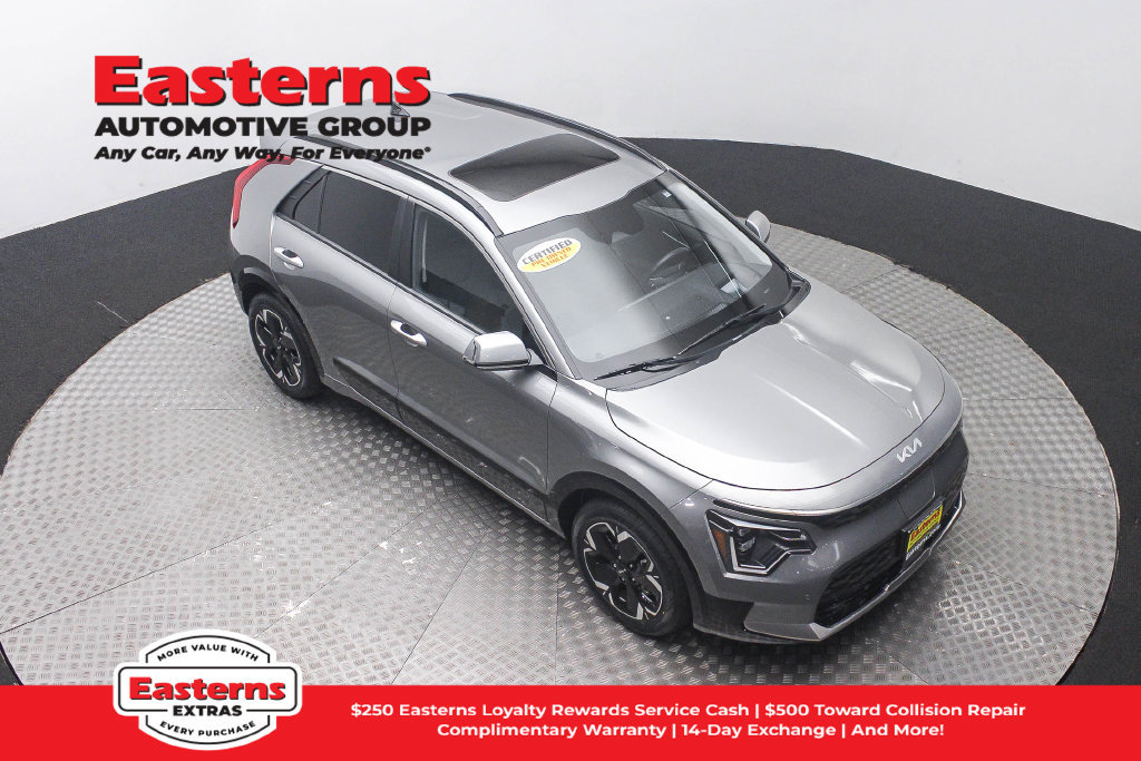 Used 2023 Kia Niro Wave w/ Wave Preserve Package FWD image 4