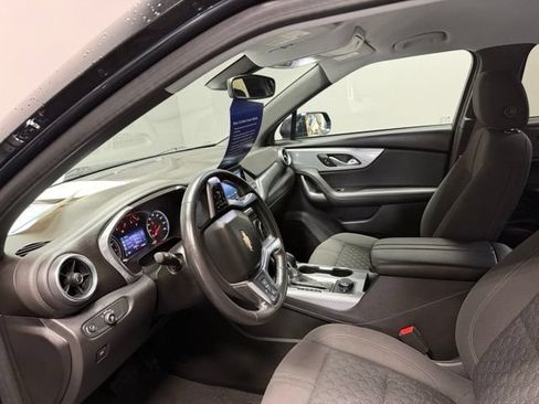 Used 2020 Chevrolet Blazer LT FWD image 17