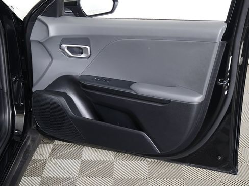 Used 2025 Kia K4 LX image 21