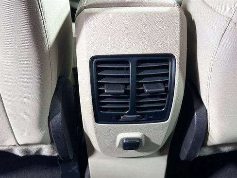 Used 2017 Ford Escape SE FWD image 24