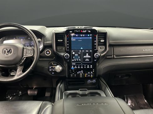 Used 2023 RAM 1500 Limited AWD/4WD image 11