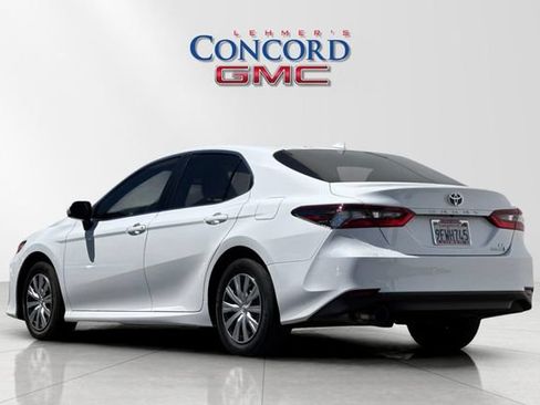 Used 2023 Toyota Camry LE FWD image 6