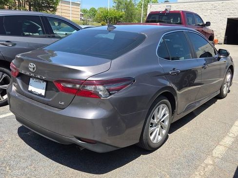 Used 2023 Toyota Camry LE w/ Convenience Package FWD image 8