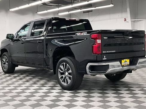 Used 2024 Chevrolet Silverado 1500 LT AWD/4WD image 2