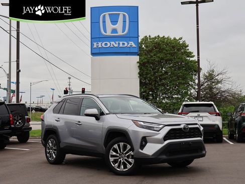 Used 2022 Toyota RAV4 XLE Premium AWD/4WD image 1