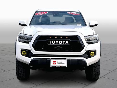 Certified 2021 Toyota Tacoma TRD Off-Road image 3