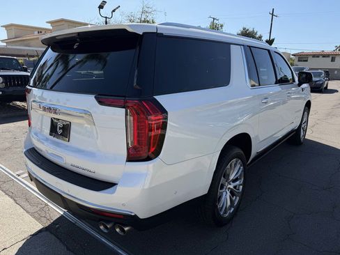 Used 2023 GMC Yukon XL Denali w/ Advanced Technology Package AWD/4WD image 7
