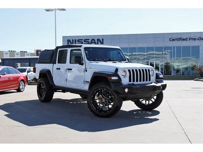 Used 2022 Jeep Gladiator Sport w/ Trailer Tow Package