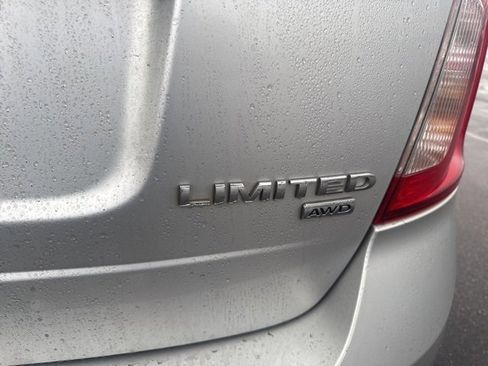 Used 2011 Ford Edge Limited w/ 302A Rapid Spec Order Code image 16