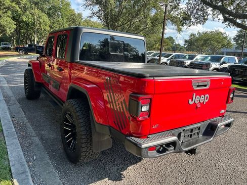 Used 2020 Jeep Gladiator Overland AWD/4WD image 8