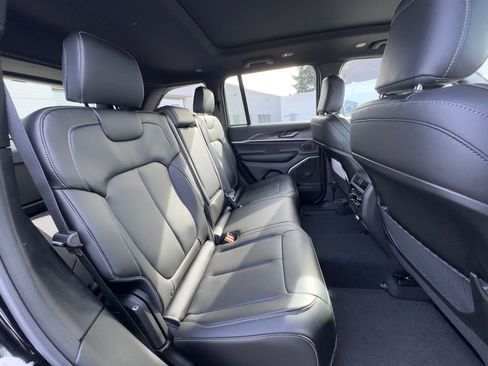 New 2026 Jeep Grand Cherokee Limited w/ Limited Altitude Package image 22